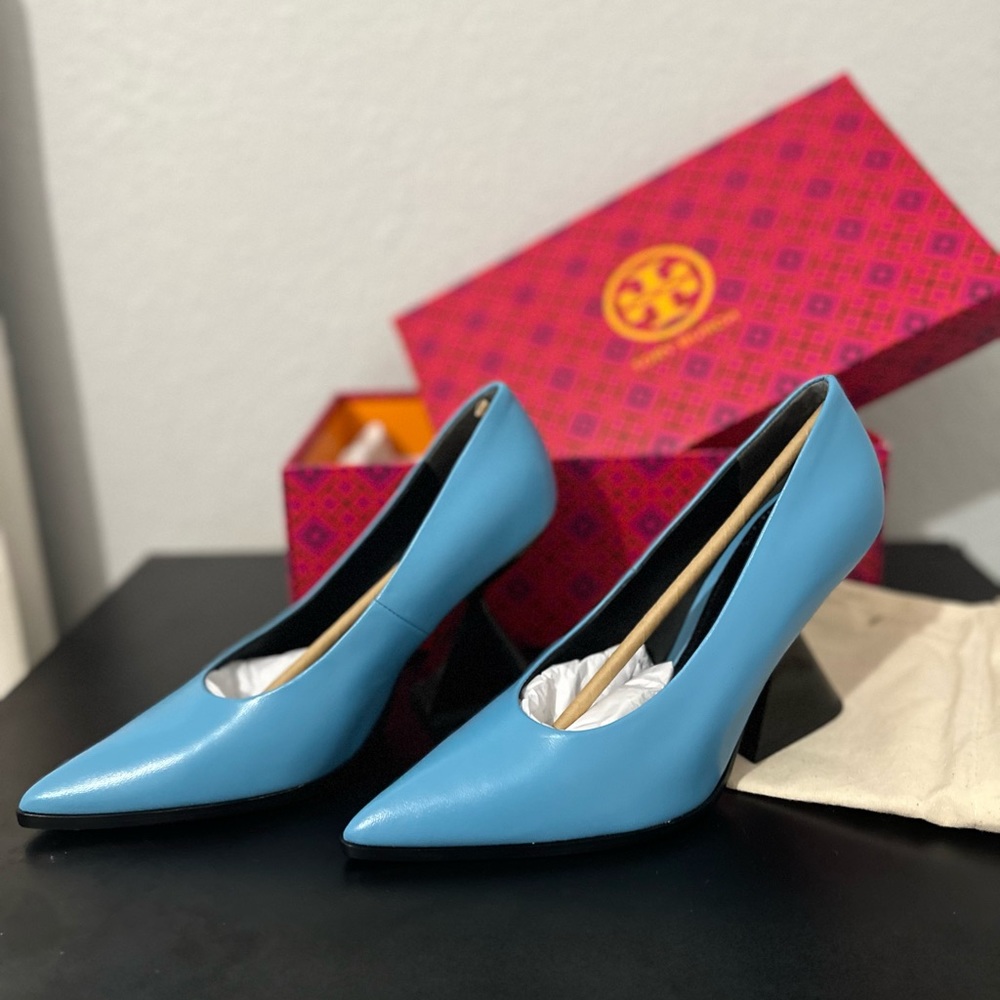 Tory Burch Sky Blue Pointed Heels